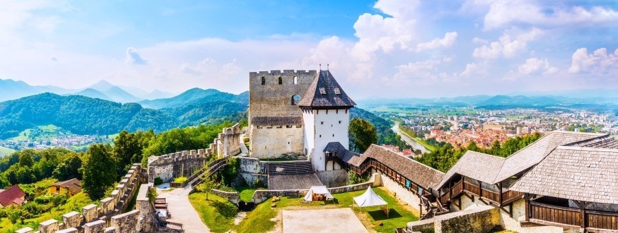 Objavte to NAJ zo Slovinska: 8 NAJtajomnejších slovinských hradov, ktoré vás okúzlia svojou magickou krásou